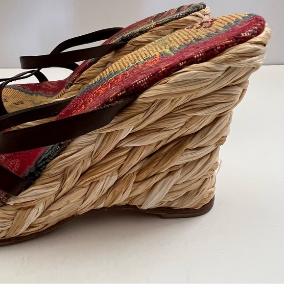 Robert Clergerie Brown Raffia Woven Wedge Heel Sandal - Picture 5 of 6